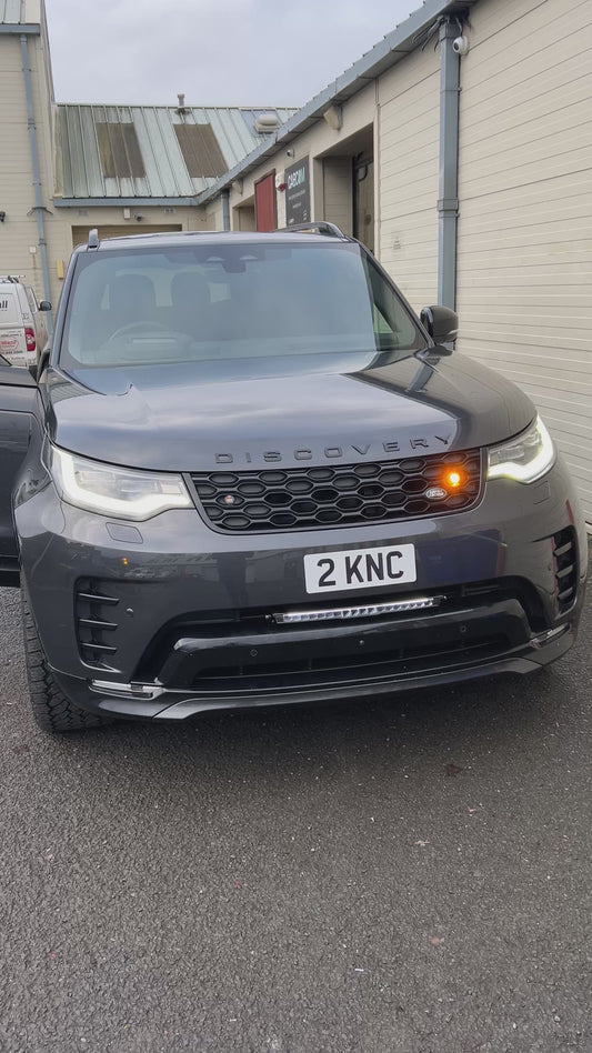 Land Rover Discovery 5 Amber Warning Light package